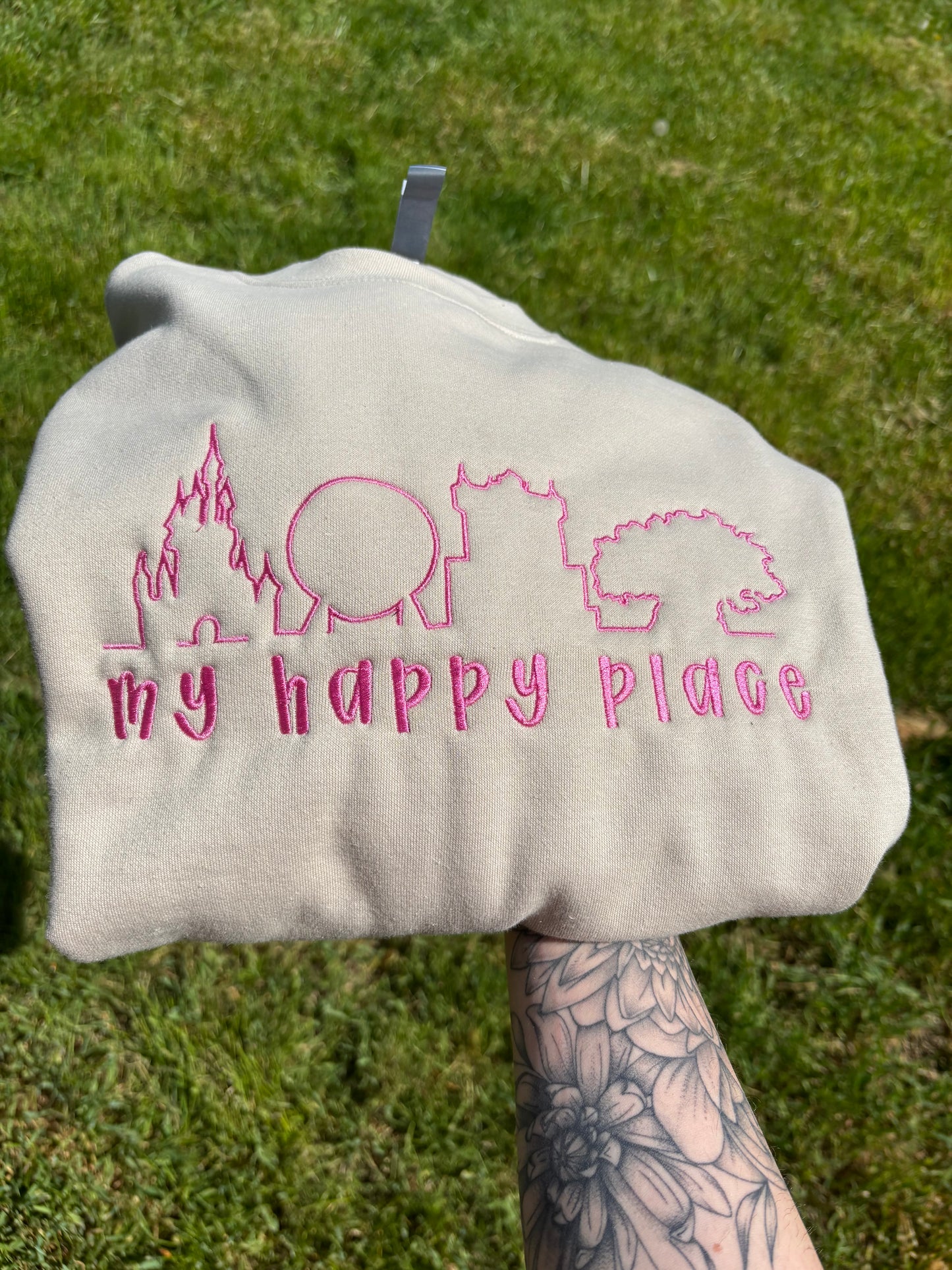 My happy place crewneck