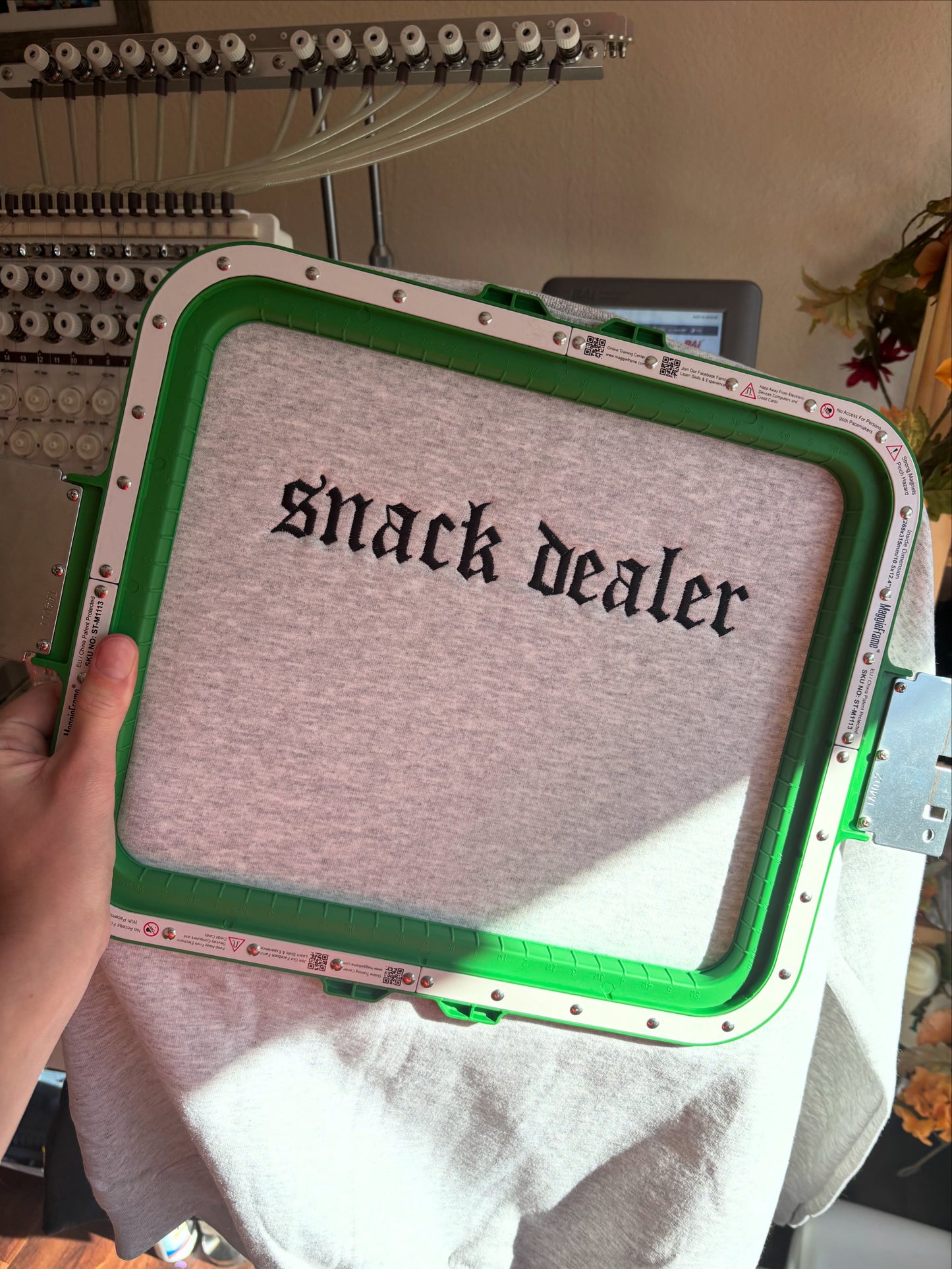 Snack dealer crewneck