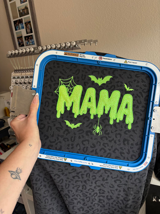 Mama black leopard tee