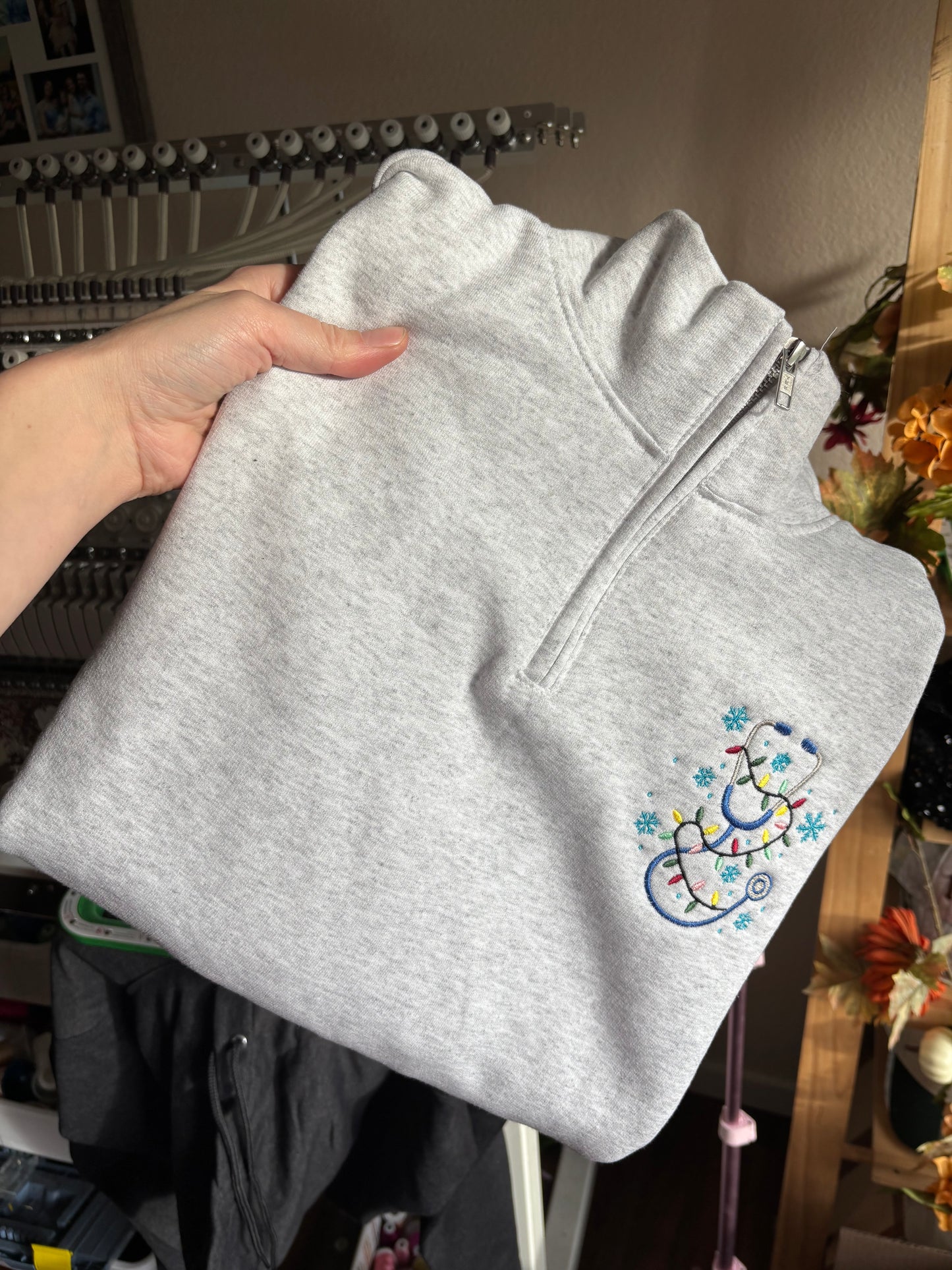 Festive stethoscope 1/4 zip